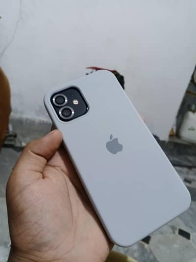 Apple iPhone 12