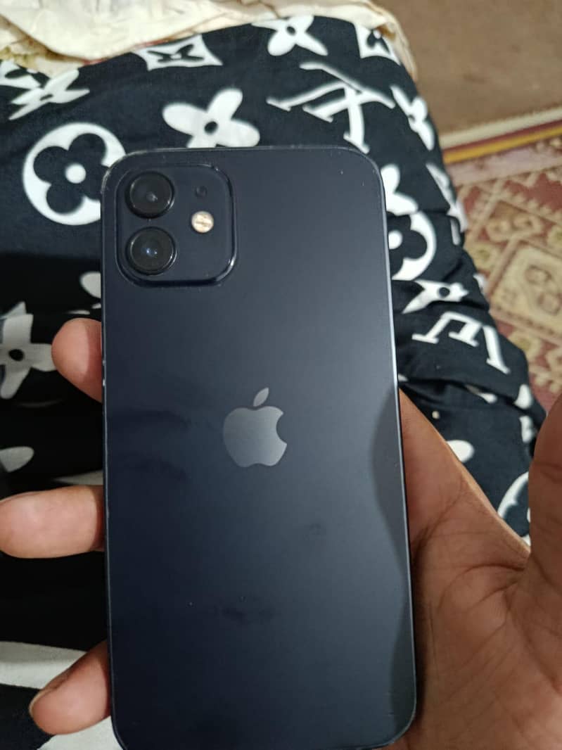 Apple iPhone 12 0