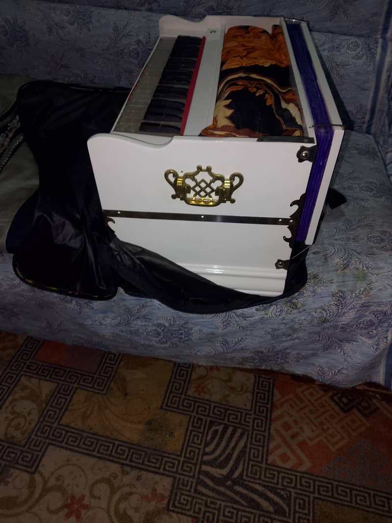 Harmonium 0