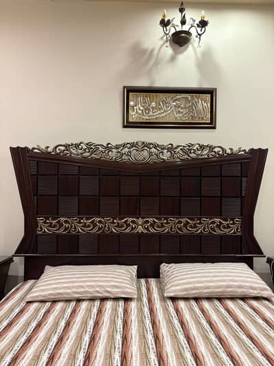 Premium King Size Bedroom Furniture Set | Imported Design | Like New