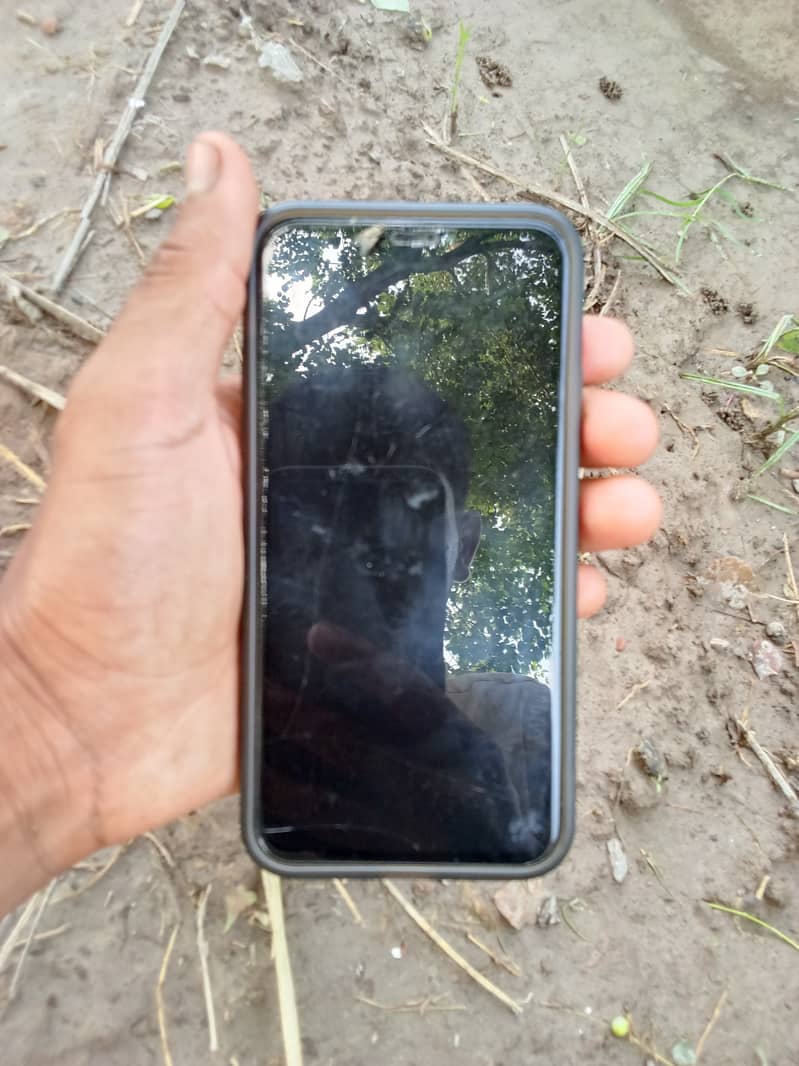 Apple iPhone 11 6