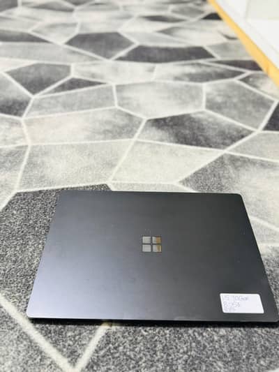 Microsoft Surface Laptop  Core i5-10th Generation