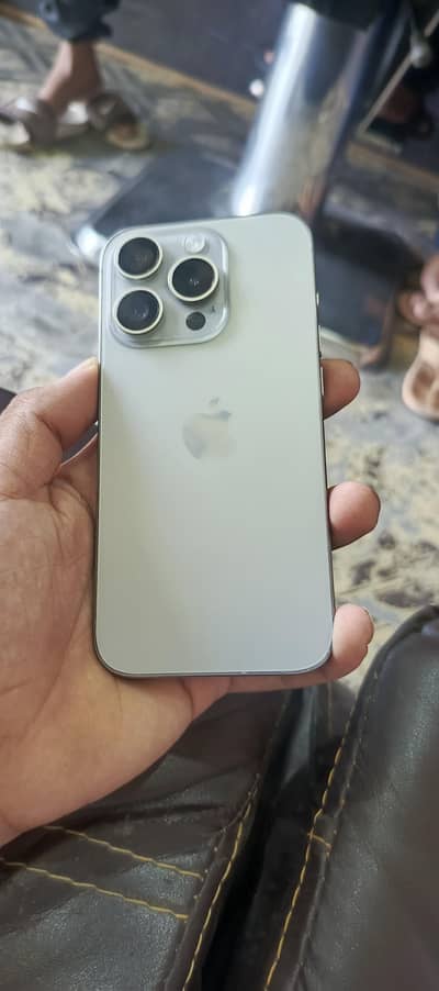 Apple iPhone 15 Pro