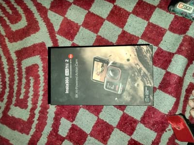 insta 360 ace pro 2 lush condition jumbo battery with box
