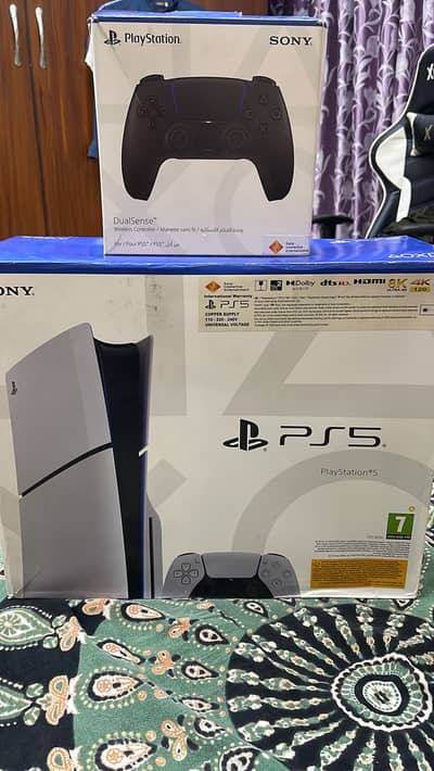Ps5 slim with 2 controllers