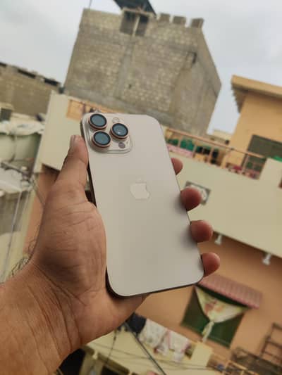 Apple iPhone 16 Pro Max