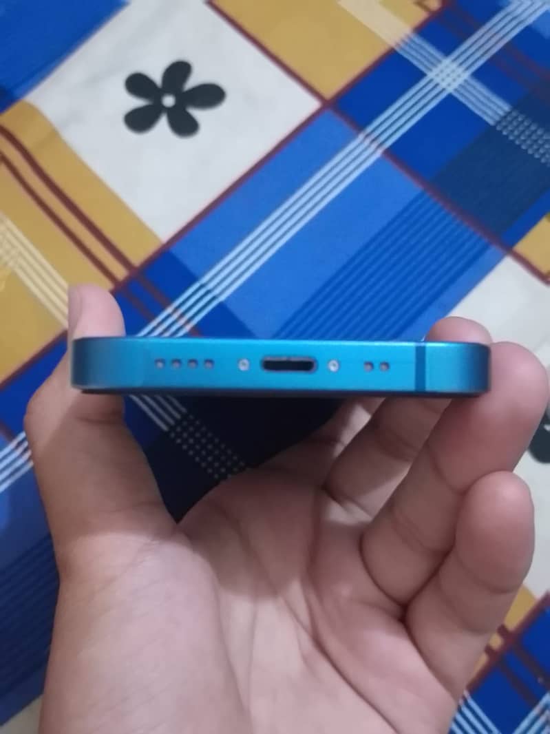 Apple iPhone 13 mini 3