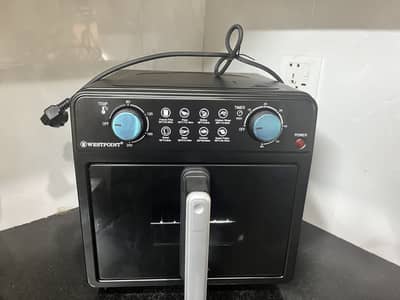 Westpoint 8L Deluxe Air Fryer WF-4256 Like Brand New 2 Year warranty