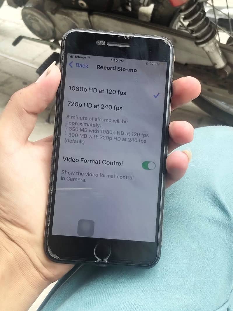 Apple iPhone 7 Plus 0