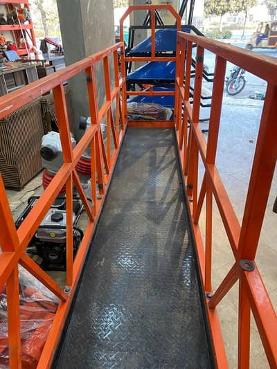 Cradle lift , suspended platform lift , cargo lift , passenger lift