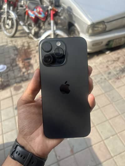 Apple iPhone 16 Pro Max