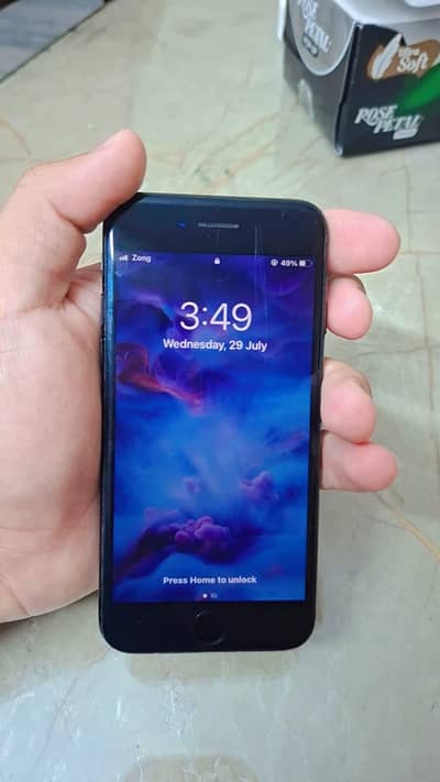 Apple iPhone 7