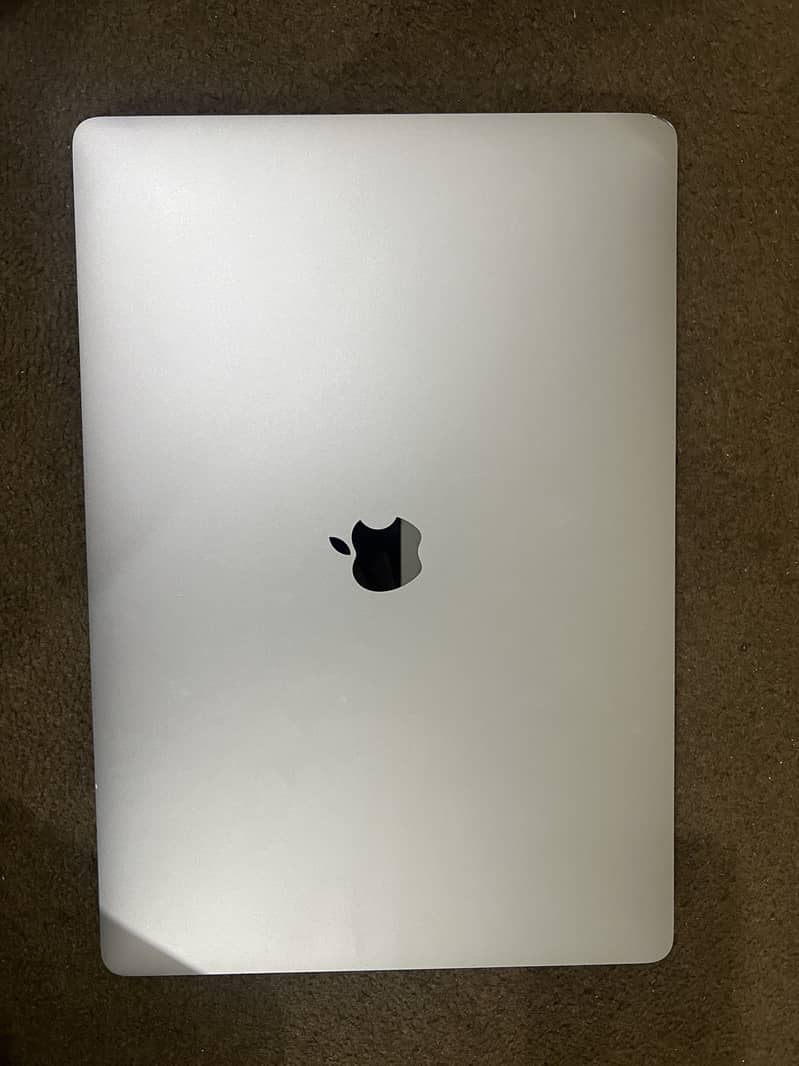 MacBook pro 2019 2