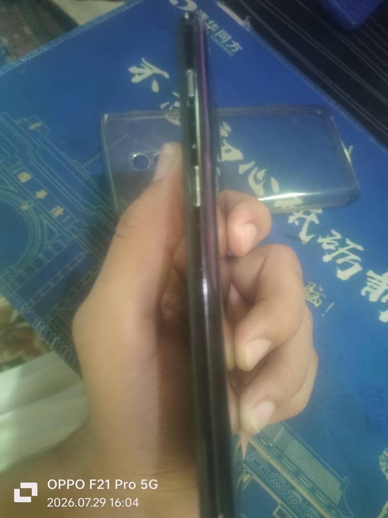 One Plus 6T 4