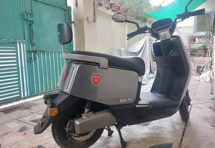 Metro scooty E8S electric  for sale