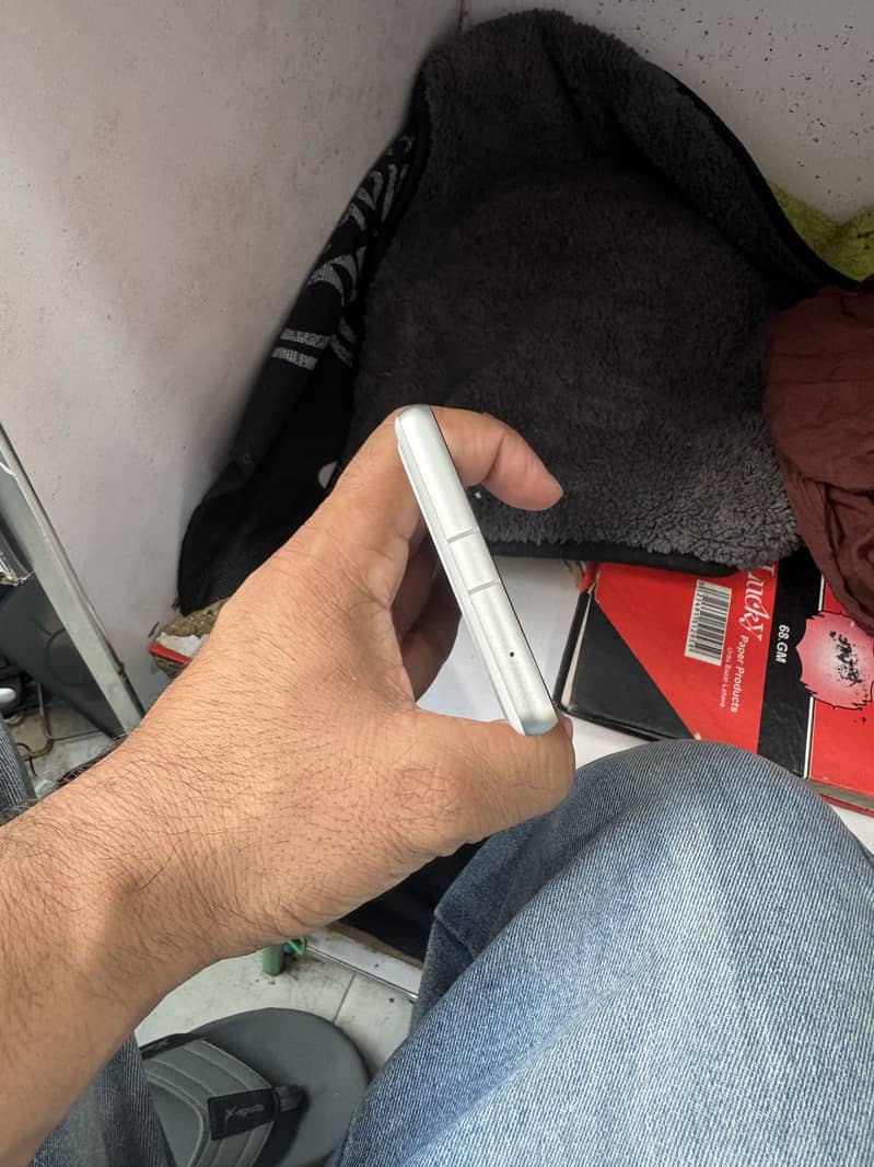 Google Pixel 7a 1