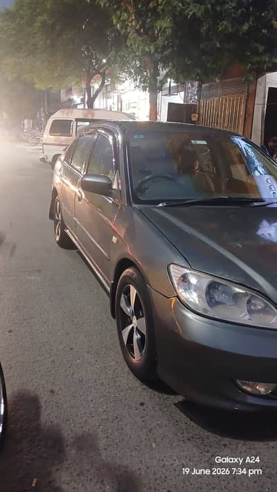 Honda Civic VTi Oriel Prosmatec 2002