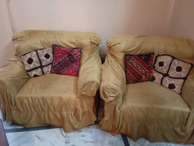 5 Seater Large size sofa set Available for Sale