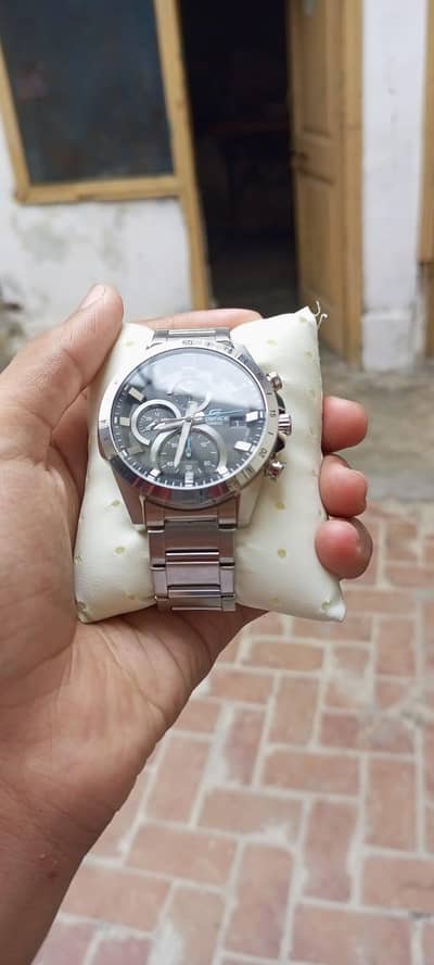 Casio Edifice EFR-571D-1AVUDF | 100% Original | Complete Box & Papers