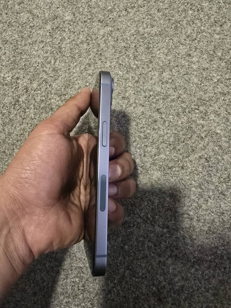 Apple iPhone 14 5