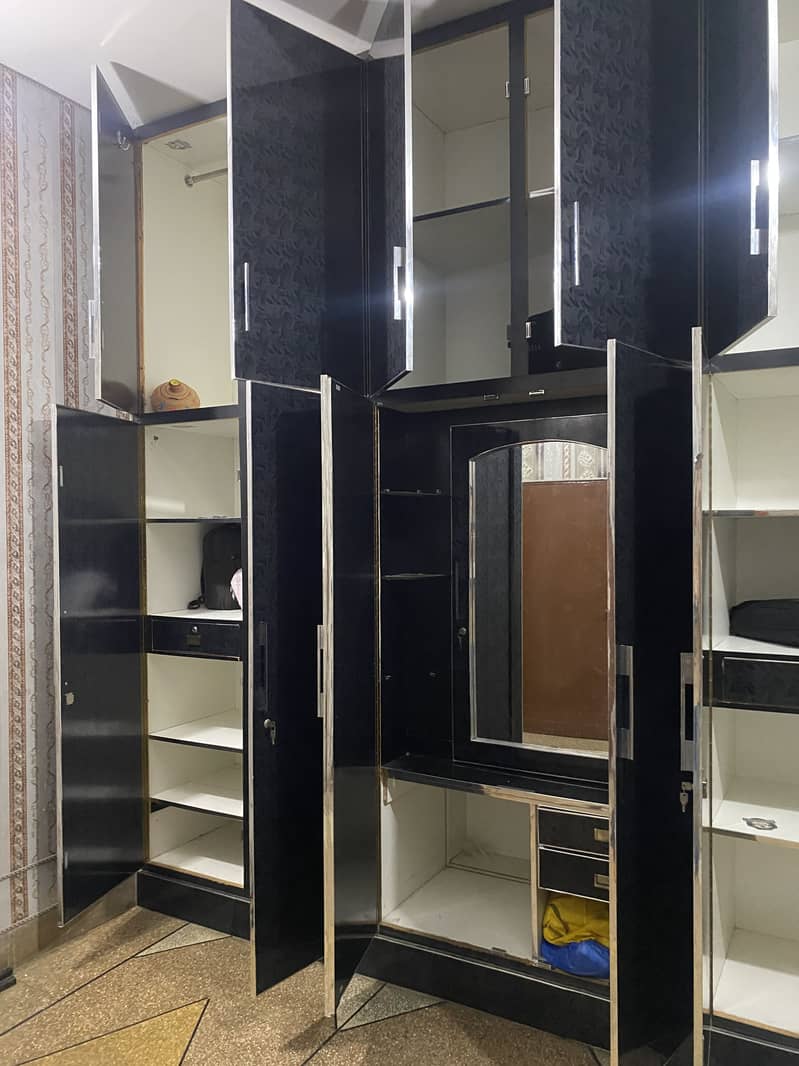 Wardrobe (safe) 1