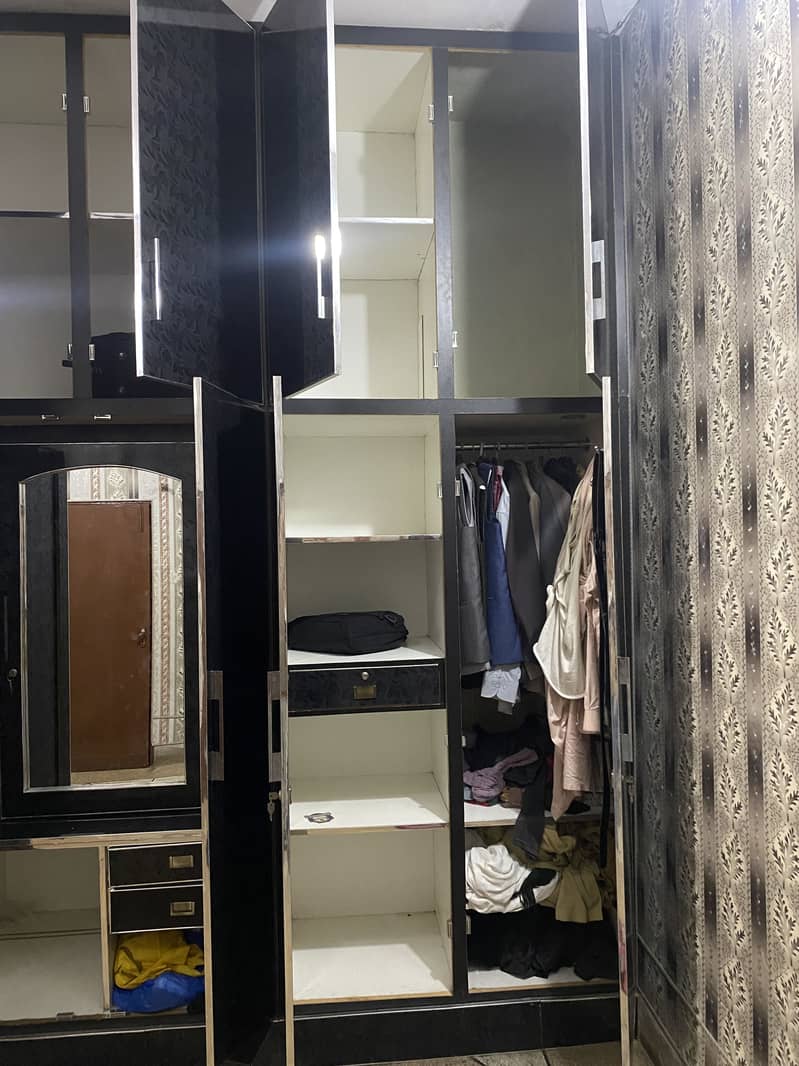Wardrobe (safe) 2