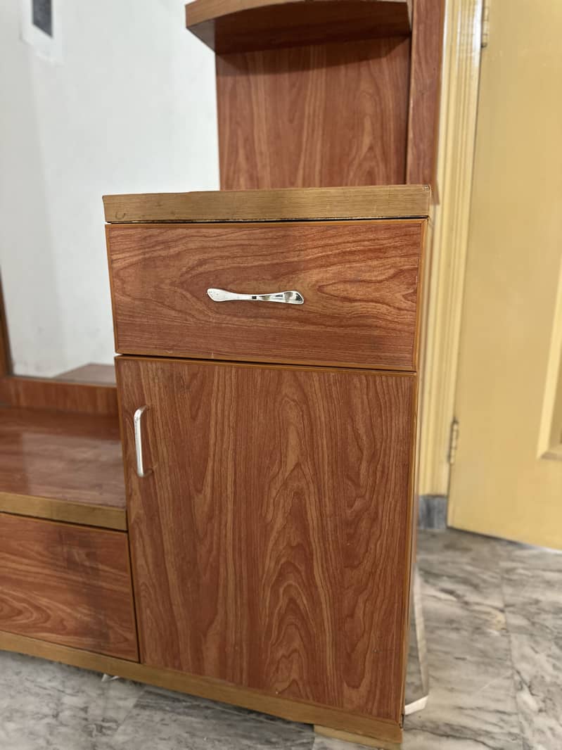 Dressing Table 1