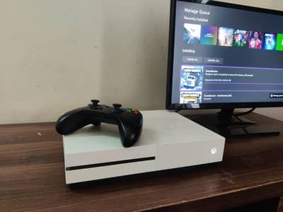Xbox 1s with game pass ultimate till 15 august