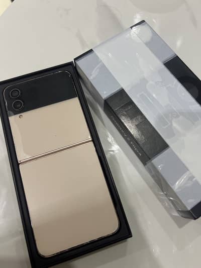 Samsung Mobile Z Flip 4