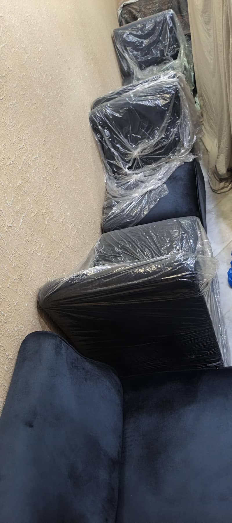 6 Single Seater office sofas 0