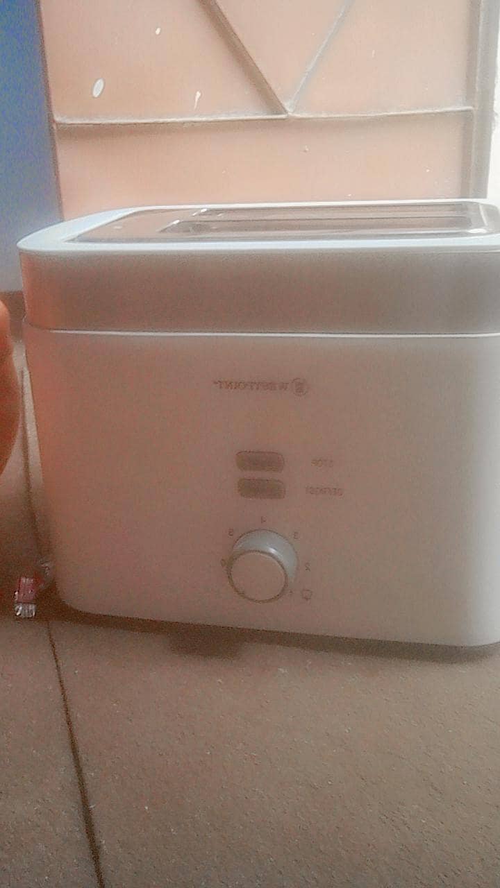 Toaster machine 1