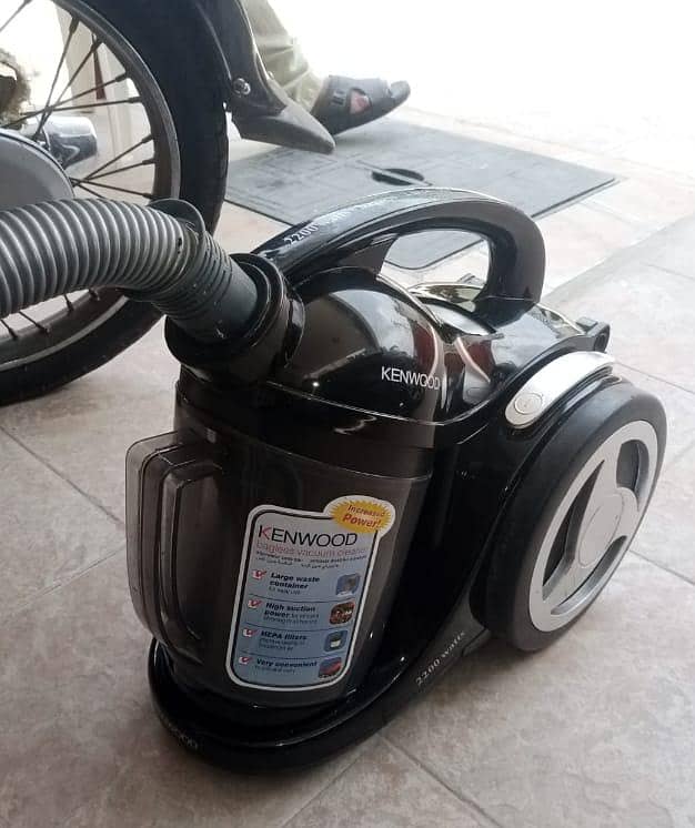 vacuum cleaner 2