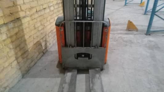 Electric Fork Lifter