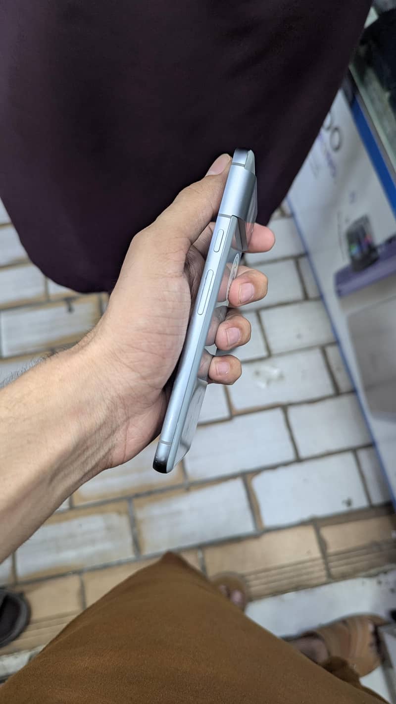 Google Pixel 8 1