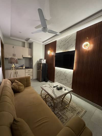 Per day one bedroom available for rent in e11 Islamabad