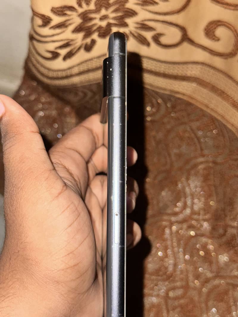 Google Pixel 7 4