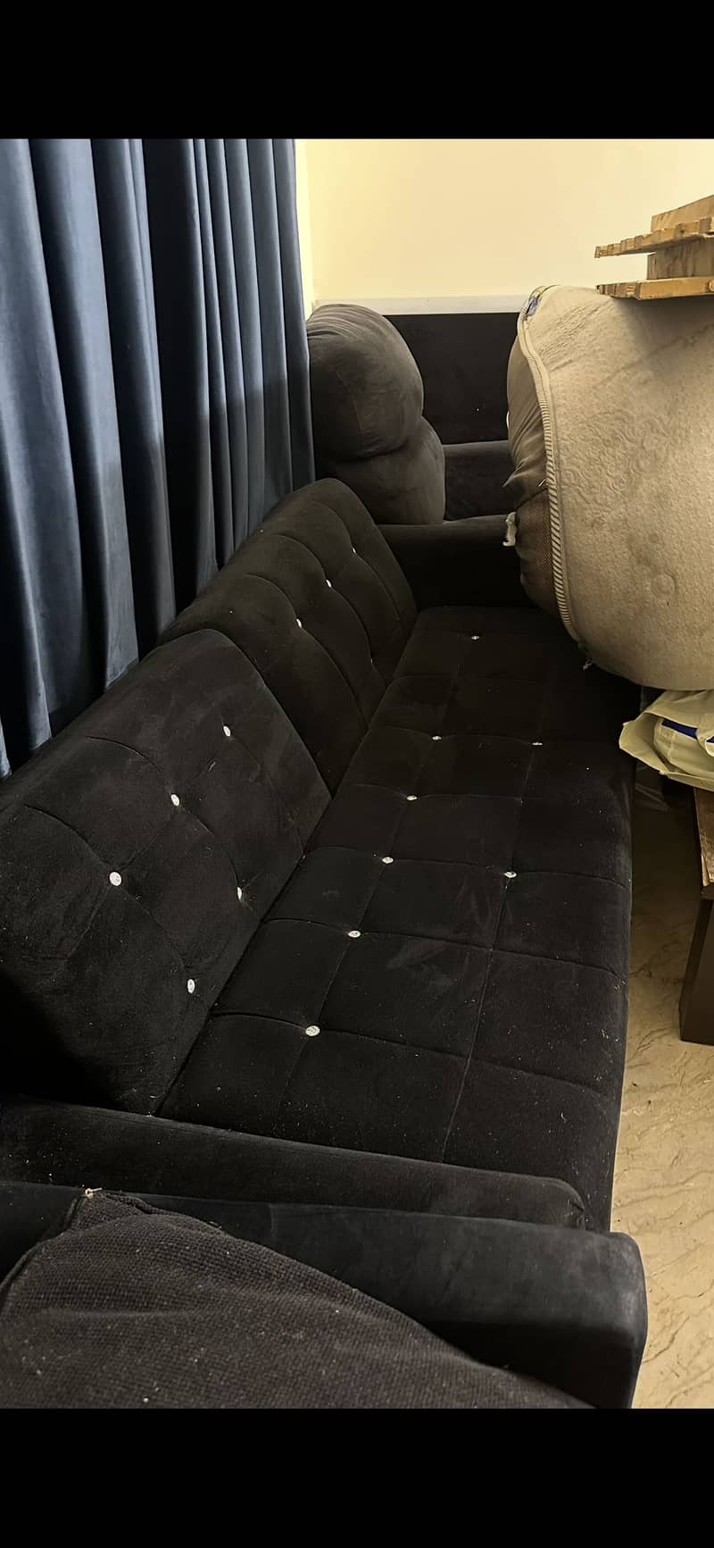 Comfortable Lounge Sofa 1