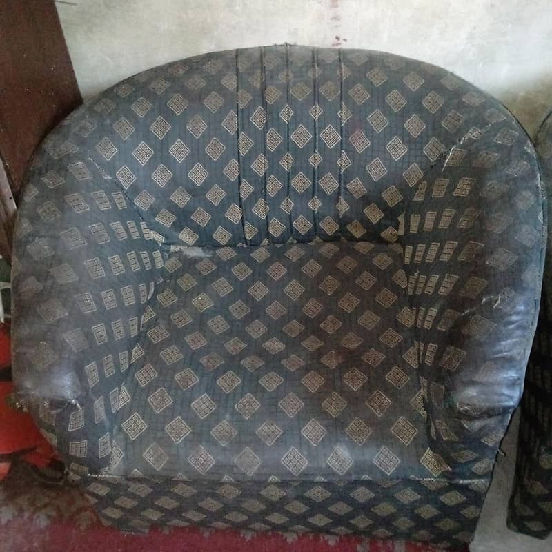 used sofa 0