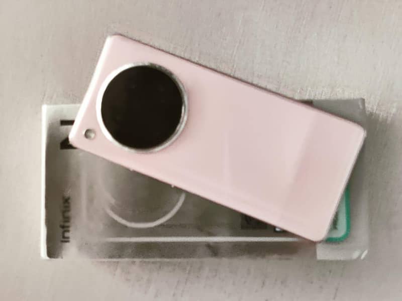 Infinix Zero 40 1