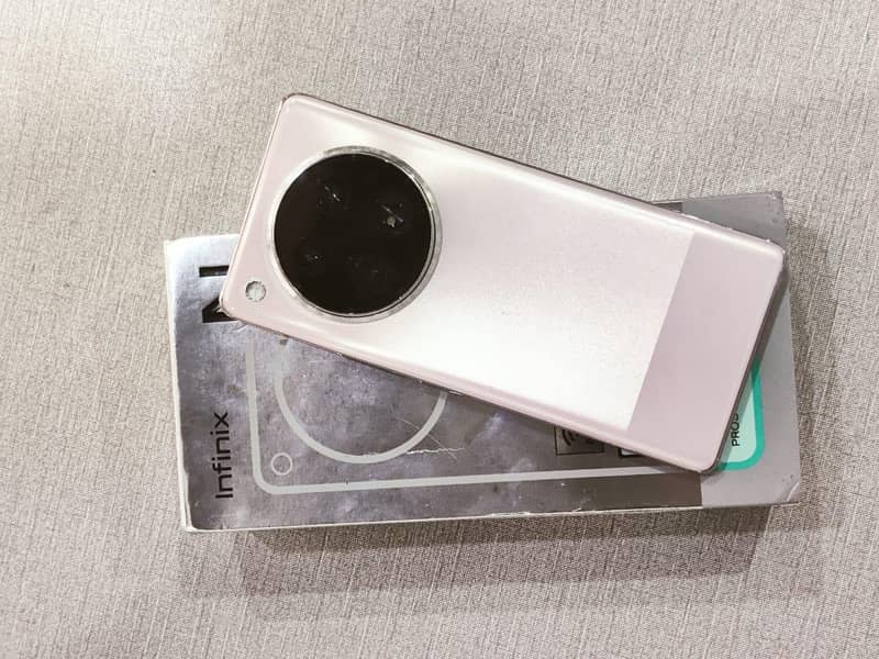 Infinix Zero 40 6