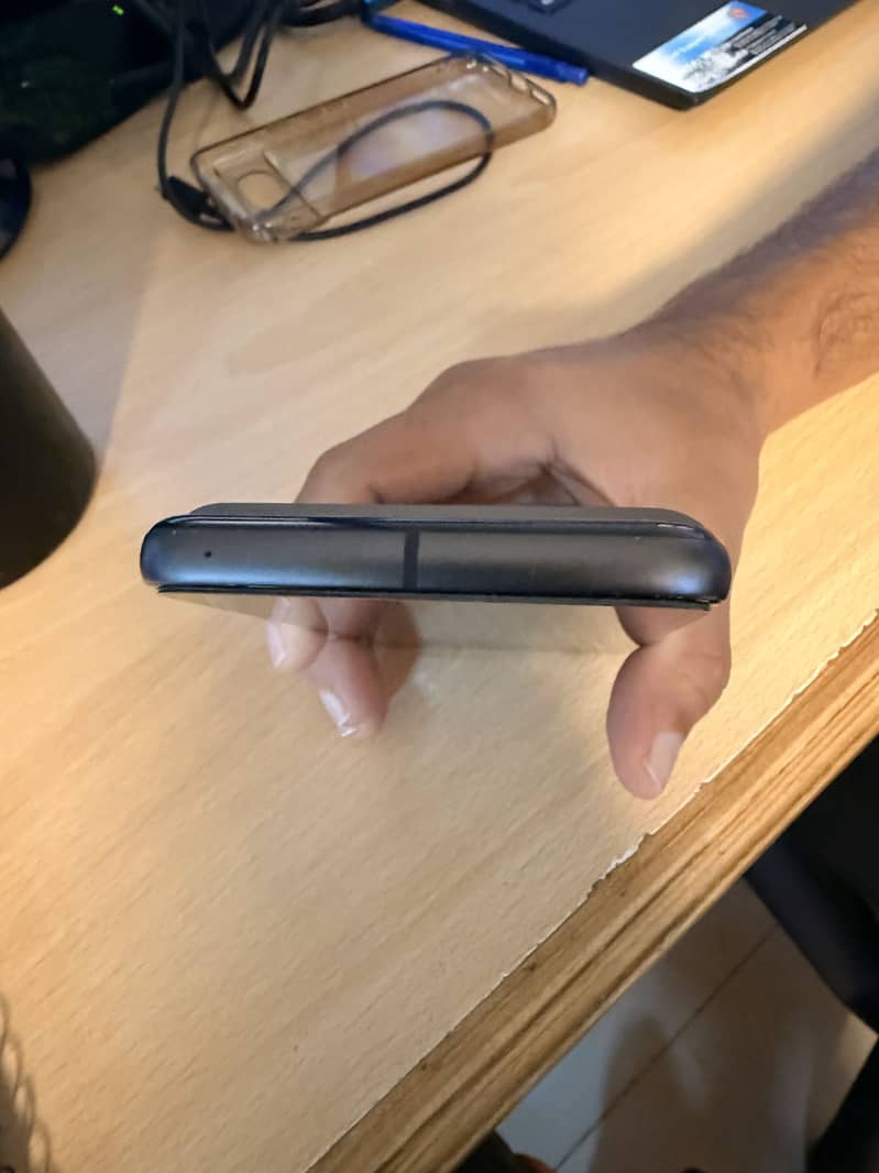 Google Pixel 8 3