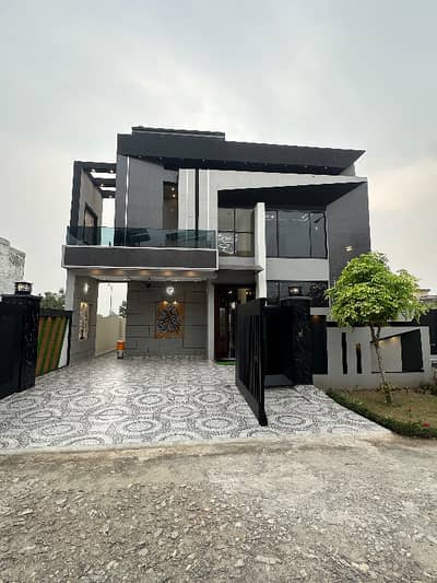 Realcon Real Estate & Builders Have A 10 Marla Ultra Modern Dream Home For Our Clients