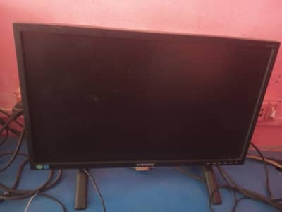 Samsung led 22inch, 1080p supported, Call Now