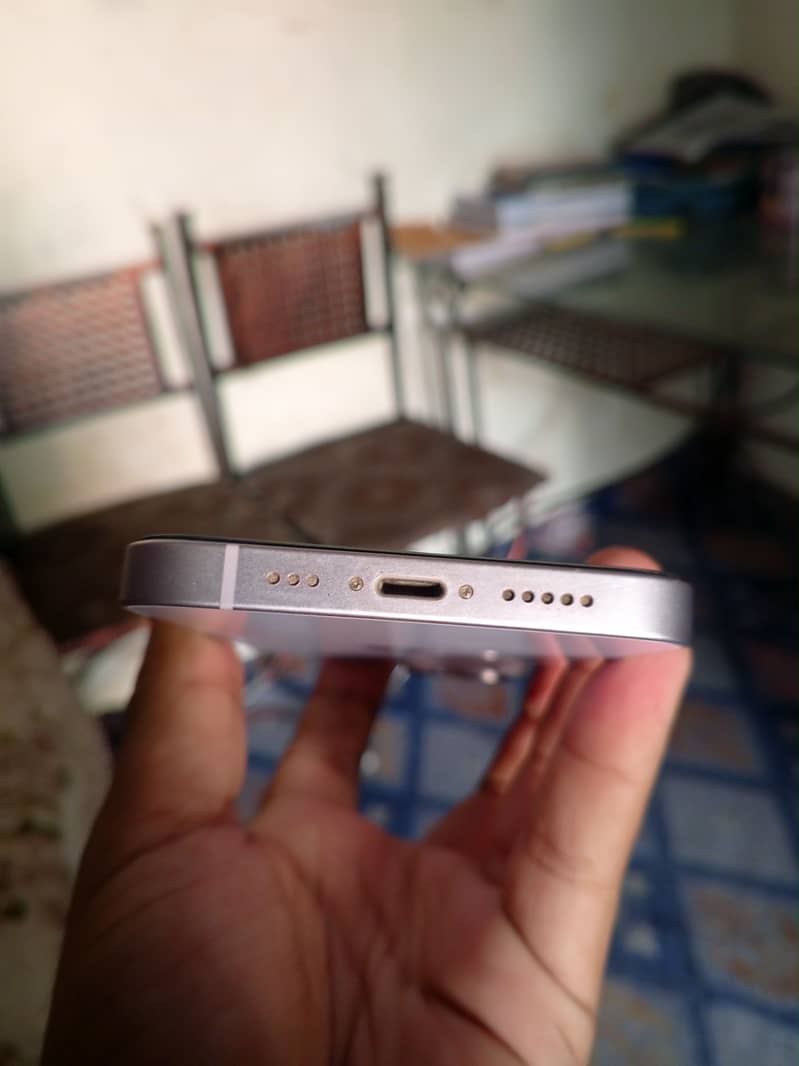 Apple iPhone 14 2