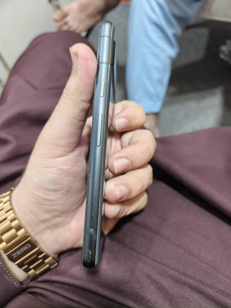 Google Pixel 7a 2