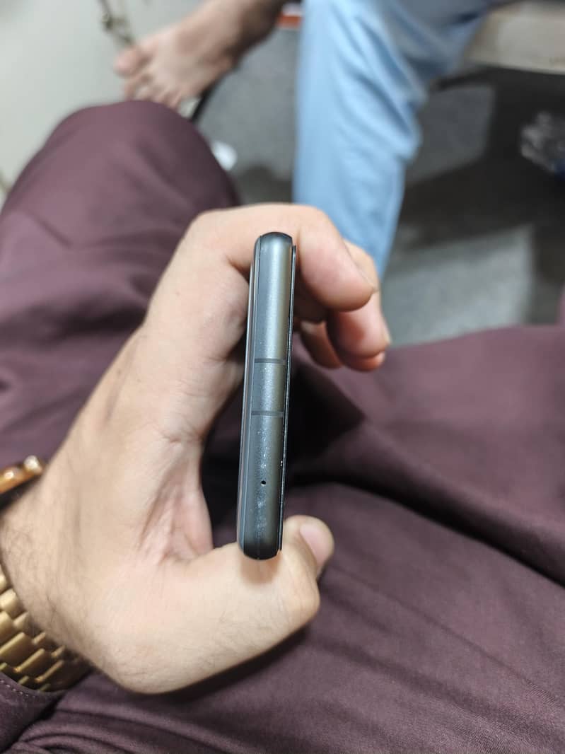 Google Pixel 7a 3