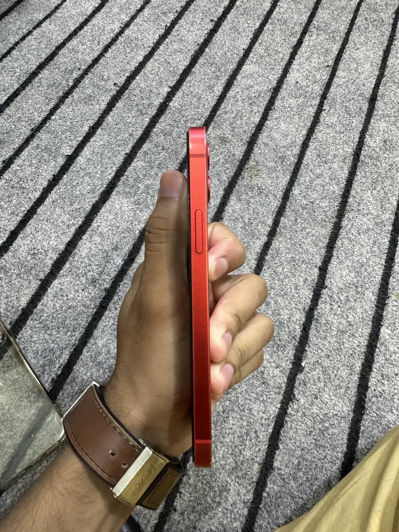 Apple iPhone 12 5