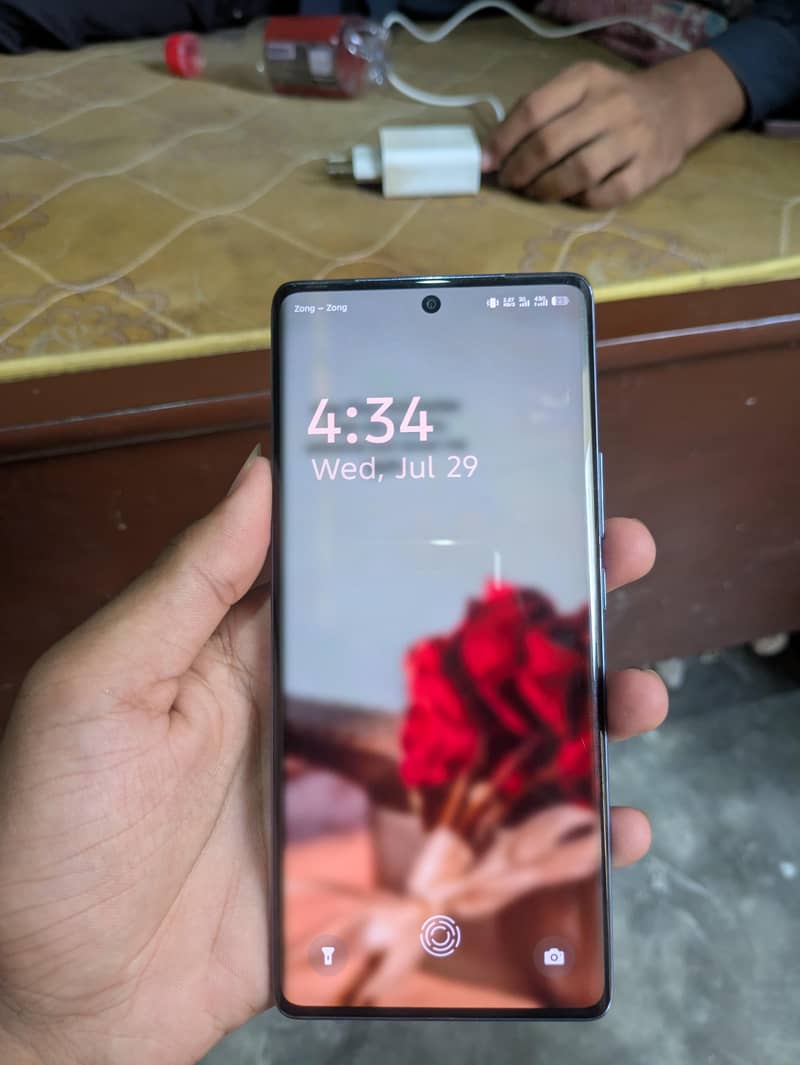 Tecno CAMON 30S 1