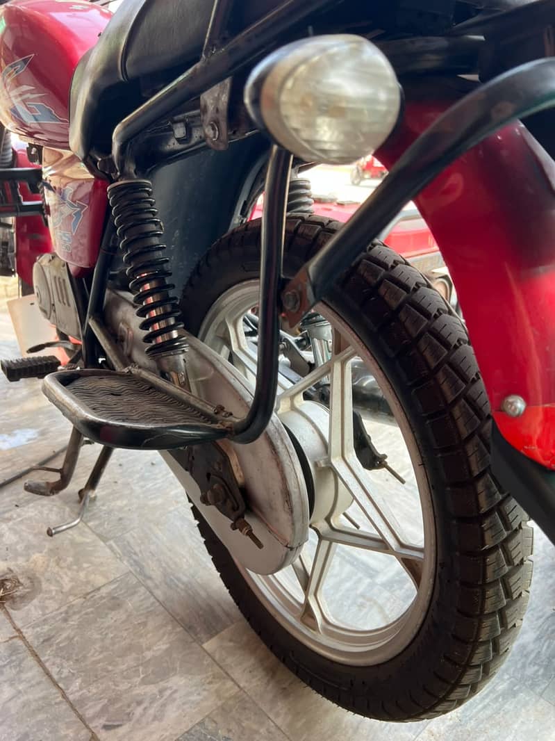 Suzuki GS 150 2018 Model | Totally Genuine 2