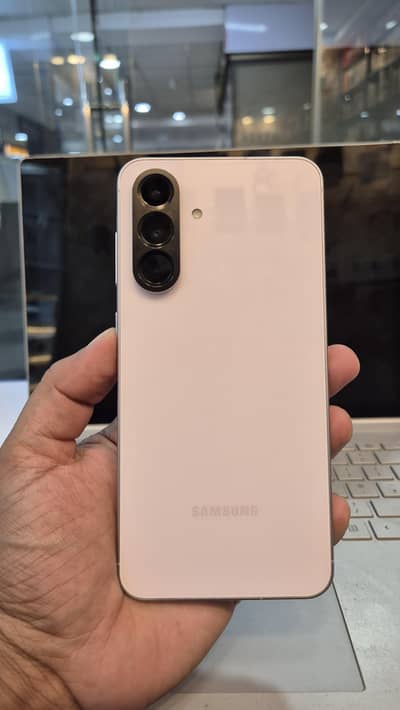Samsung Mobile A56 8/256